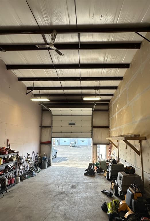 103 Industrial Dr photo 4