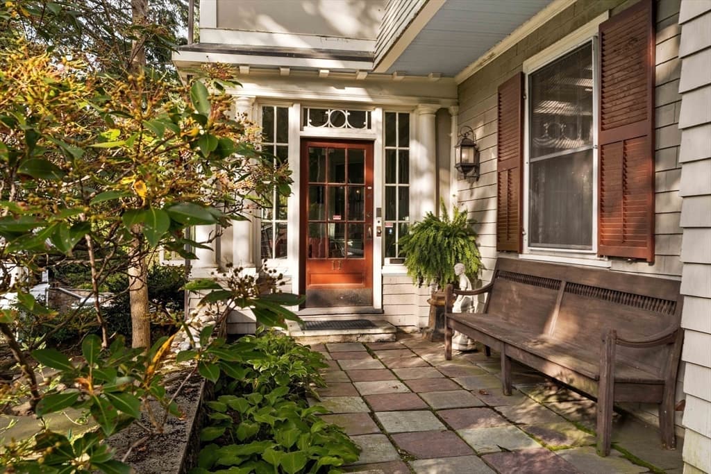 11 Marshall St photo 4