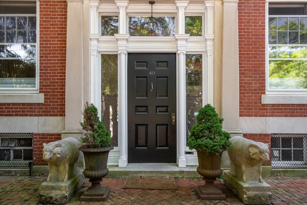 40 Hawes St photo 5