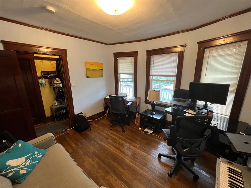 16-18 Silvey Place #2 photo 2