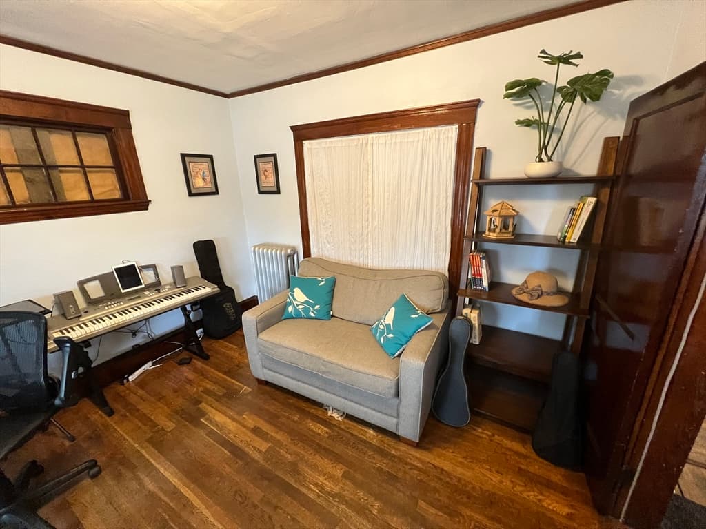 16-18 Silvey Place #2 photo 3