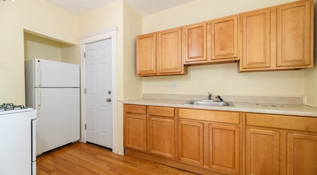 6 Sherborn Ct. #3 photo 2