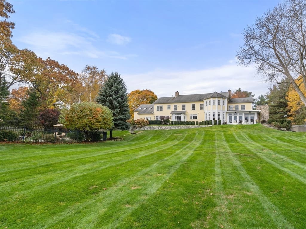 110 Cochituate Road photo 5