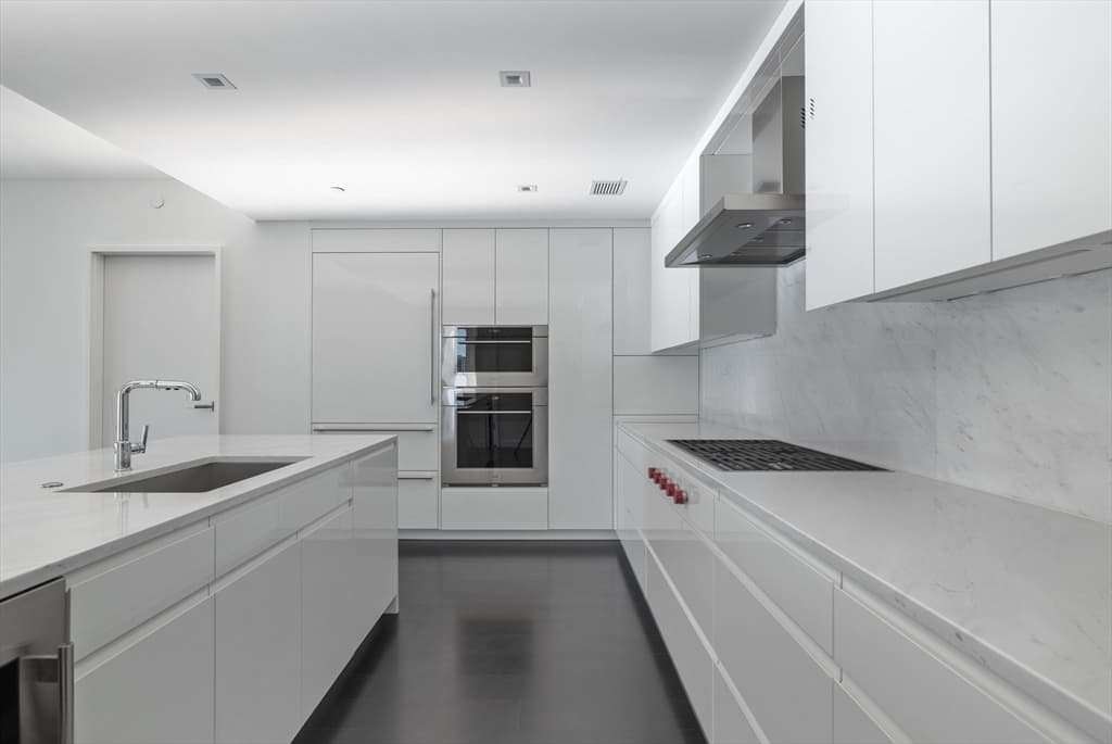 150 Seaport Blvd #15F photo 4