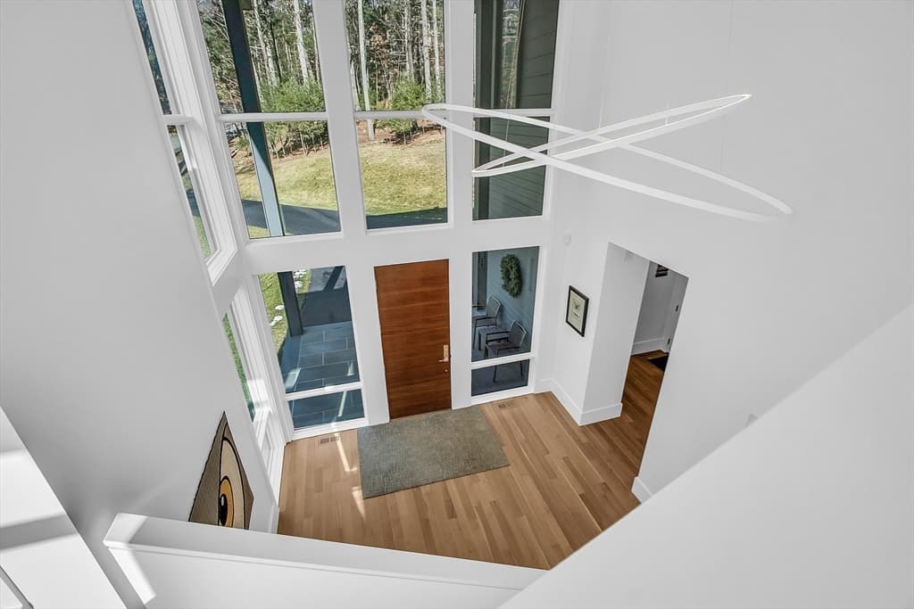 77 Kings Grant Road photo 3