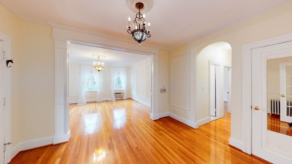 311 Tappan St #3 photo 3