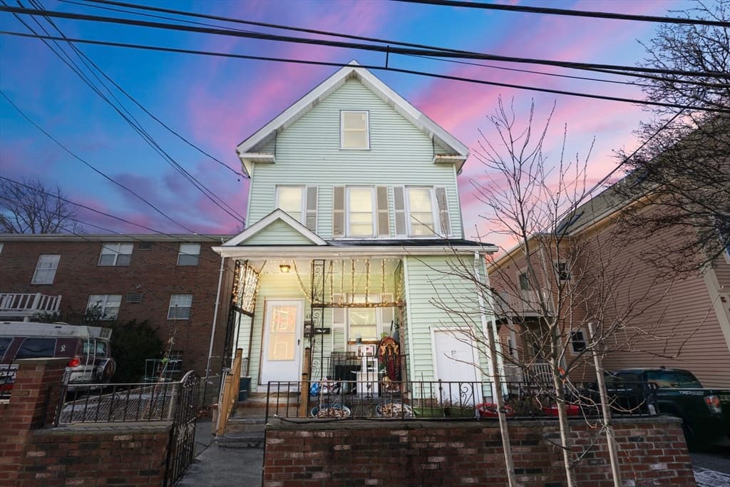 48 Flint St