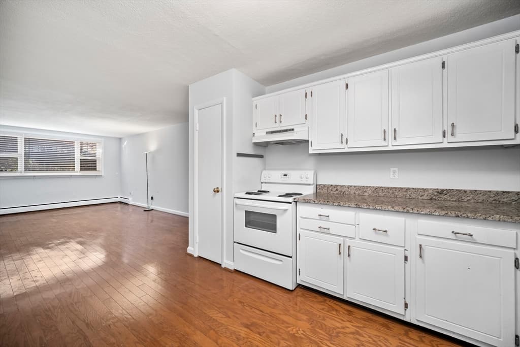 11 Cogswell Ave #6 photo 4