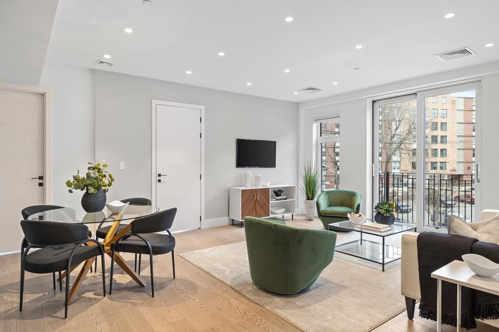 69 Walnut Street #10