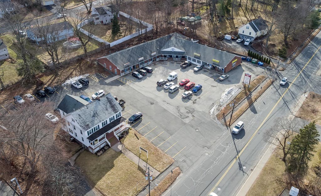 23-39 Southwick St photo 4