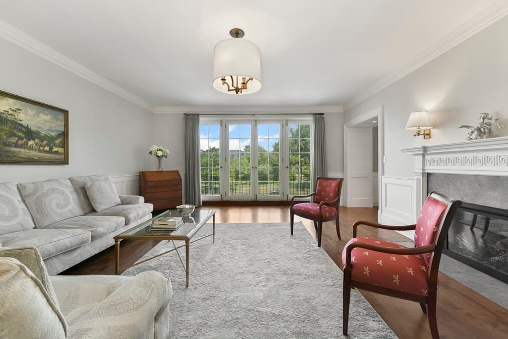 274 Beacon Street #2R photo 3