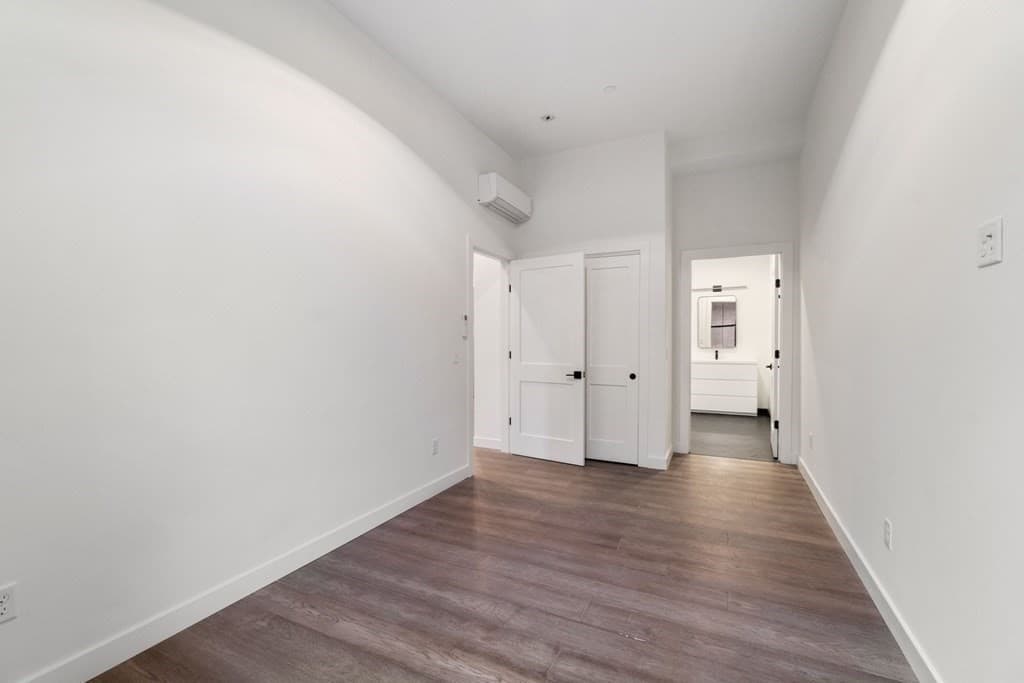 217-221 Essex Street #302 photo 3