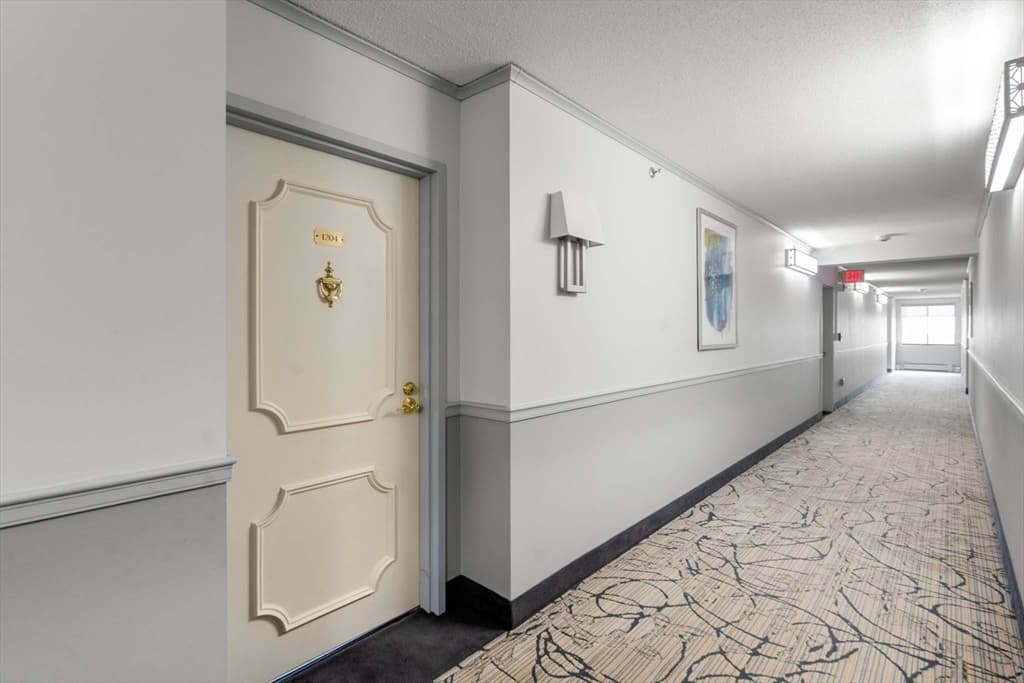 250 Hammond Pond Parkway #1204N photo 4