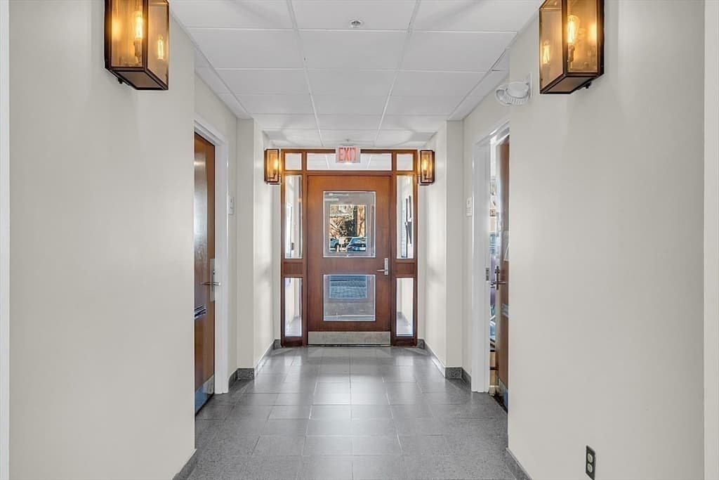 40 Beach Street #102 photo 2