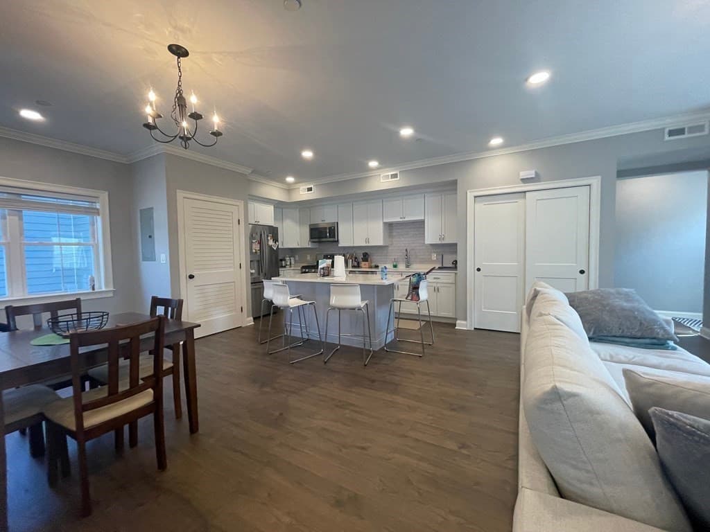 862 Washington #3R photo 2