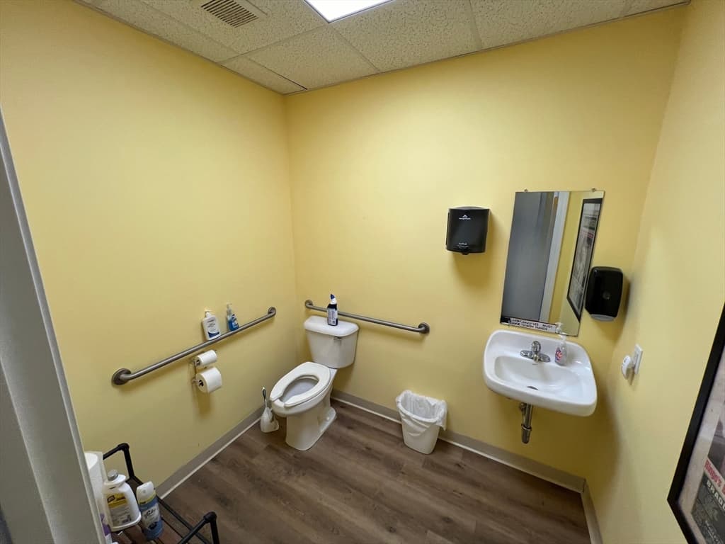 456 Main Street #C photo 4