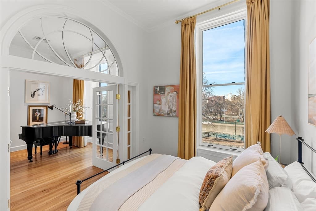 120 Beacon Street #3 photo 5