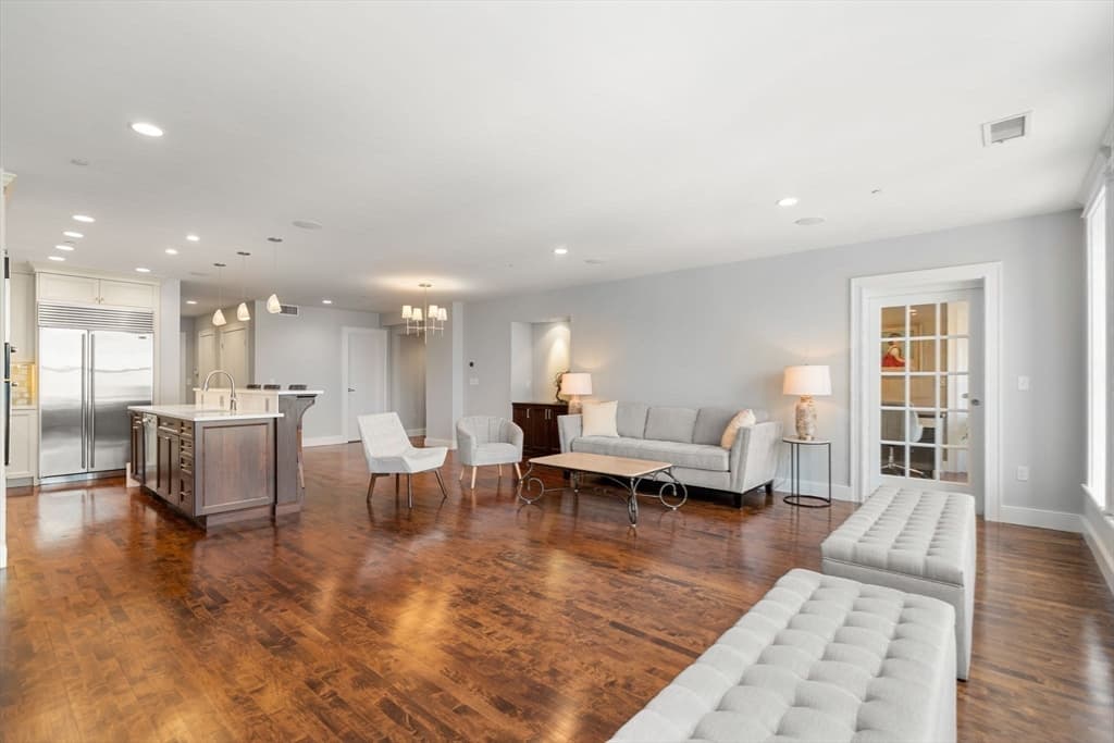 1280 Washington Street #401 photo 3