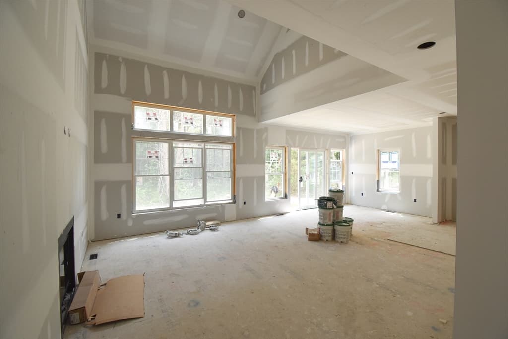 18 Pasture Hill Road photo 3