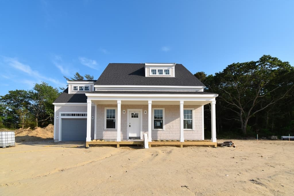 18 Pasture Hill Road