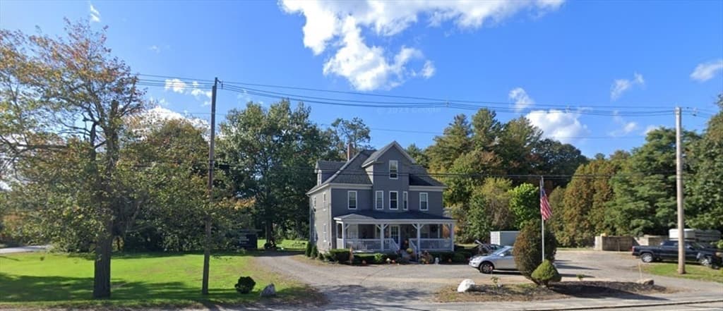 28 Worcester Rd photo 3