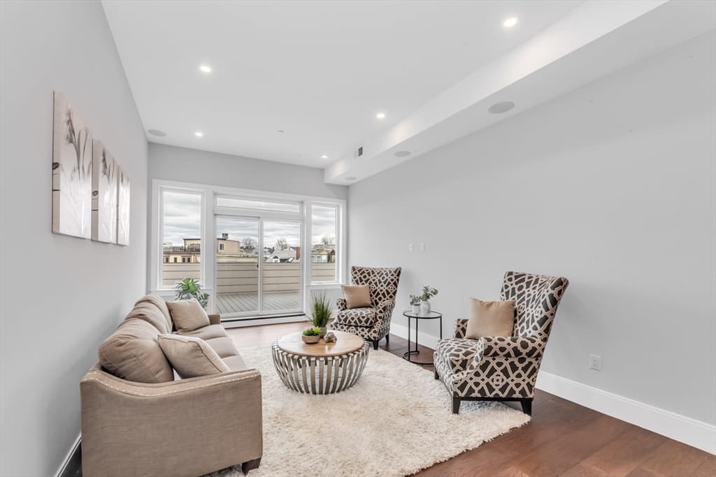 480 West Broadway #403 photo 2