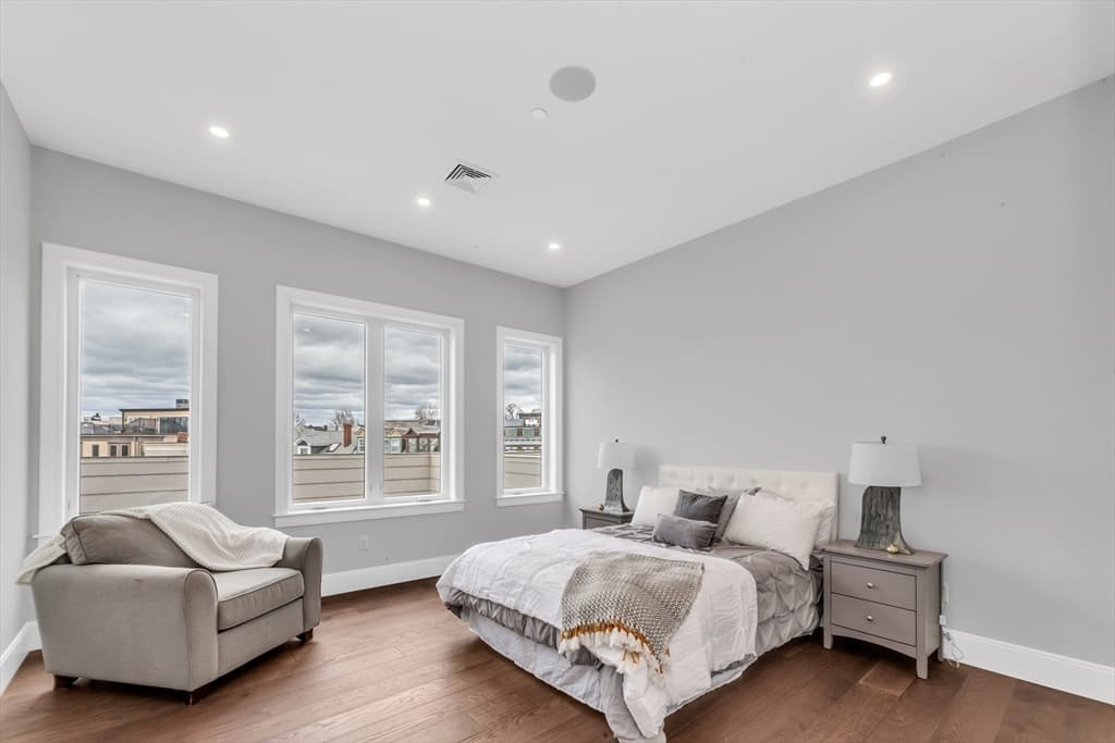 480 West Broadway #403 photo 5