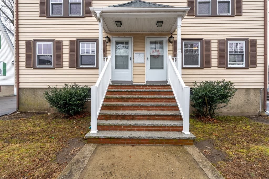 131 Greene St photo 3