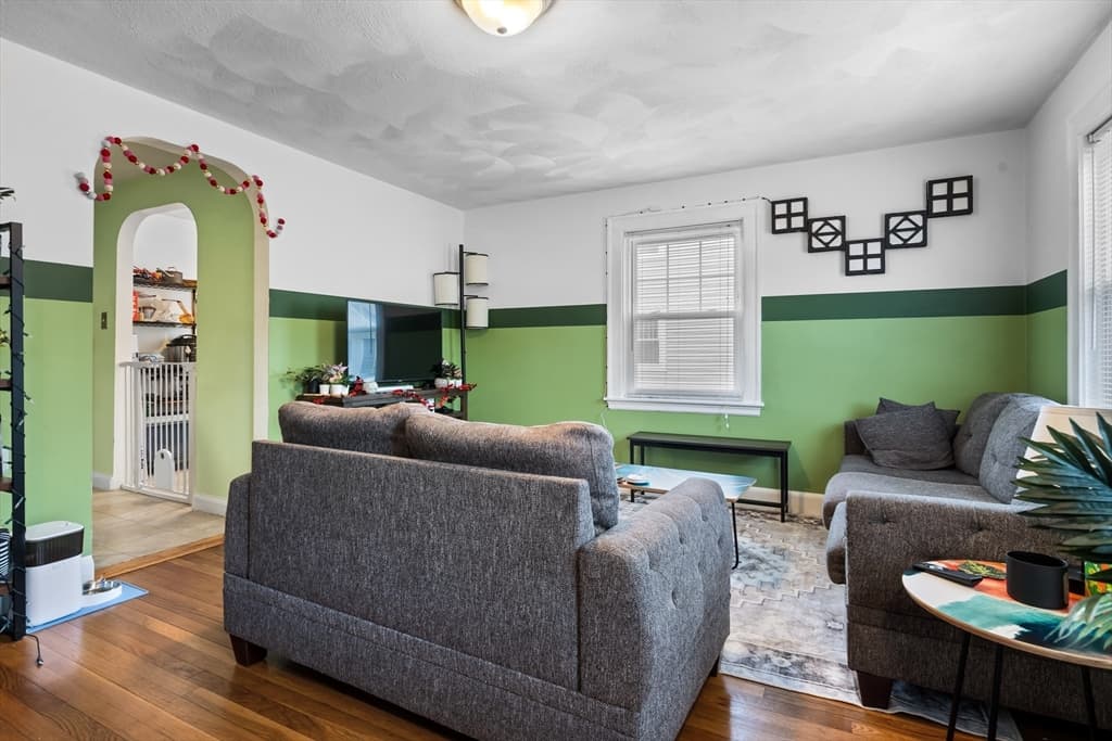 131 Greene St photo 5