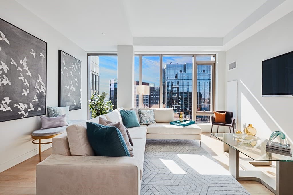 133 Seaport Blvd #2105