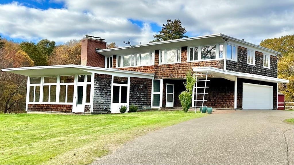 153 Ragged Hill Rd photo 2