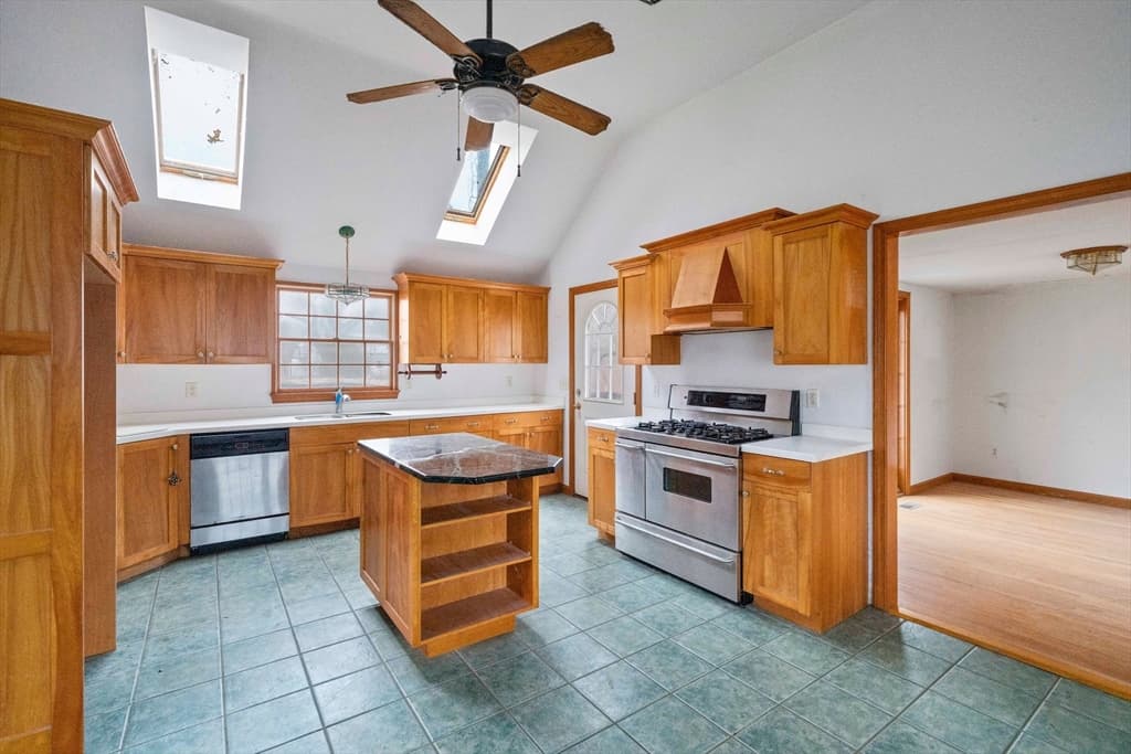 35 Marigold Rd photo 4