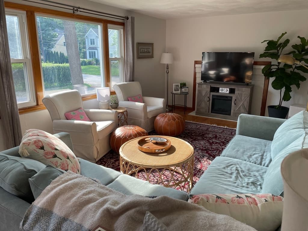 2 Marigold Ave #0 photo 4