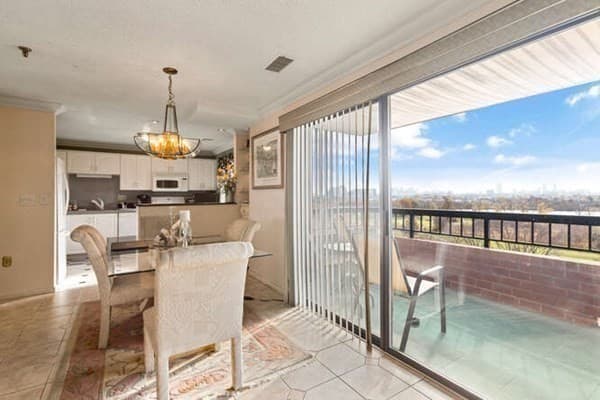 3920 Mystic Valley Pkwy #907 photo 5