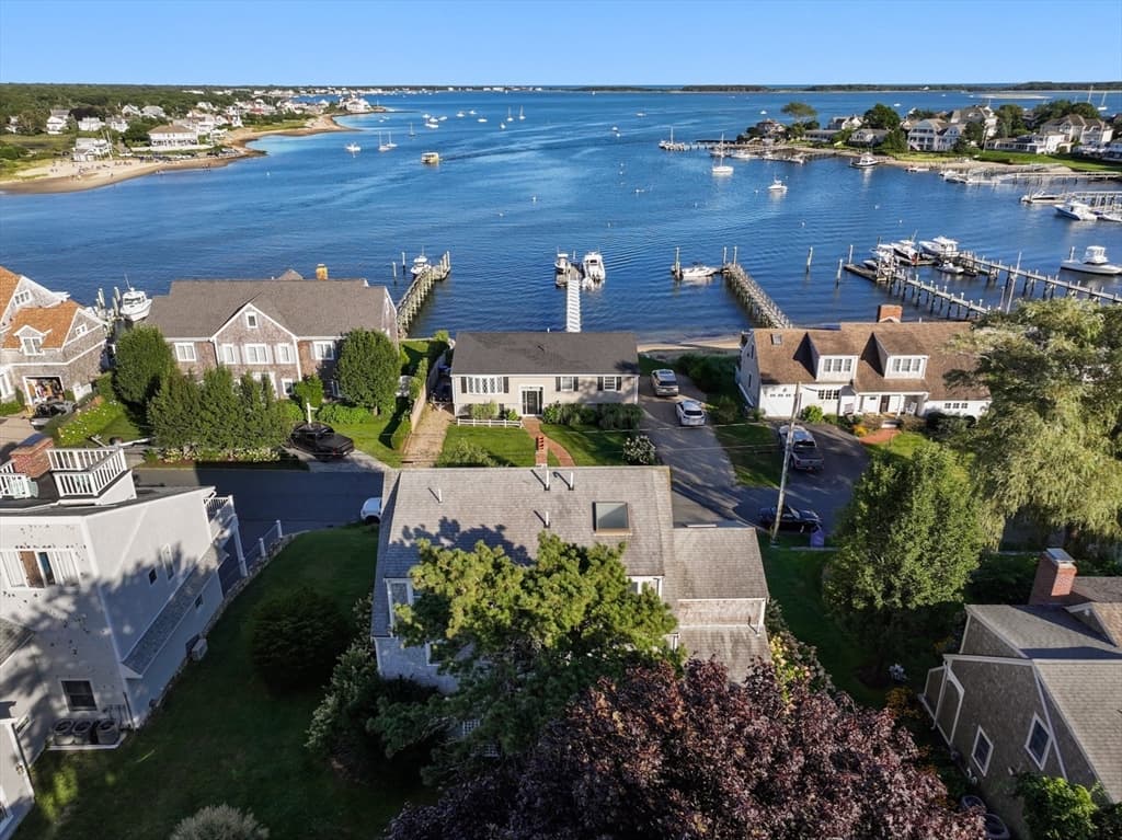 29 Bay Shore Road photo 3