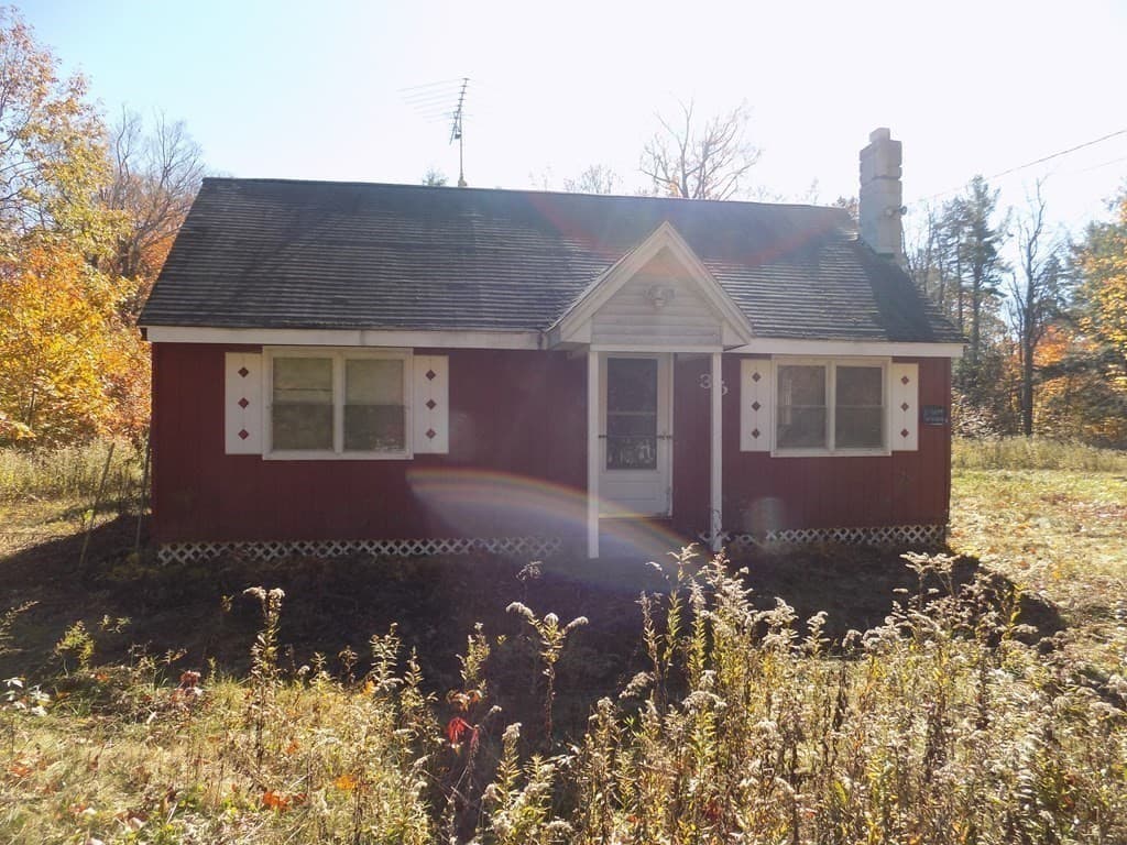 35 Arrowhead Ln
