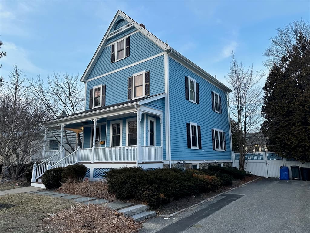 7 Raymond St