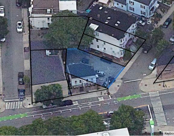 97 Mount Vernon St