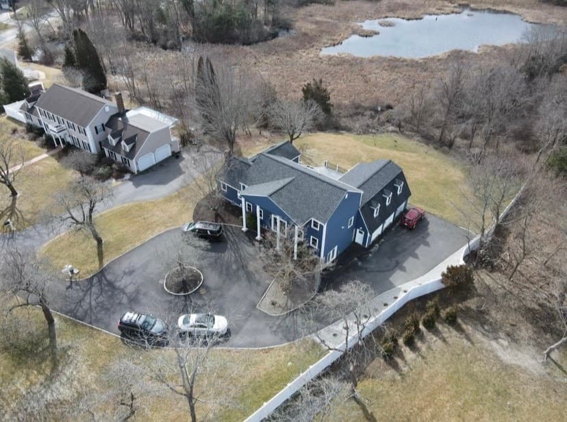14 Saw Mill Pond Rd. photo 3