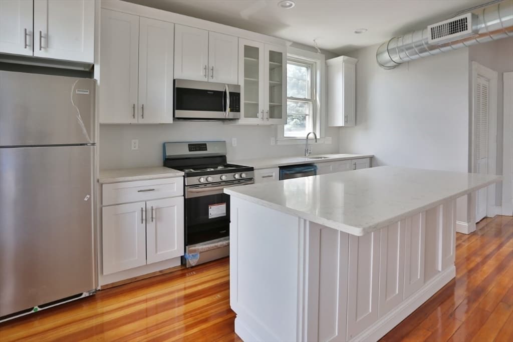 73 Barnes Ave #2