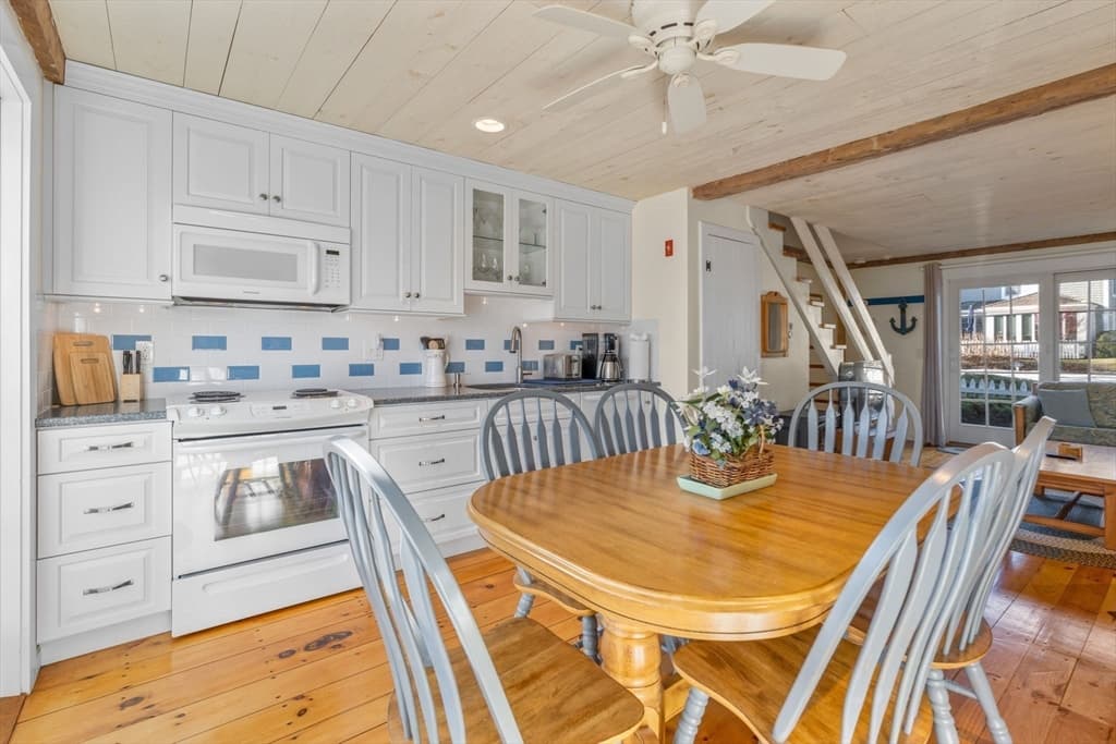 12 Barneys Ave #12 photo 5