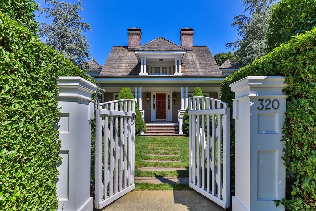 320 Parker Road