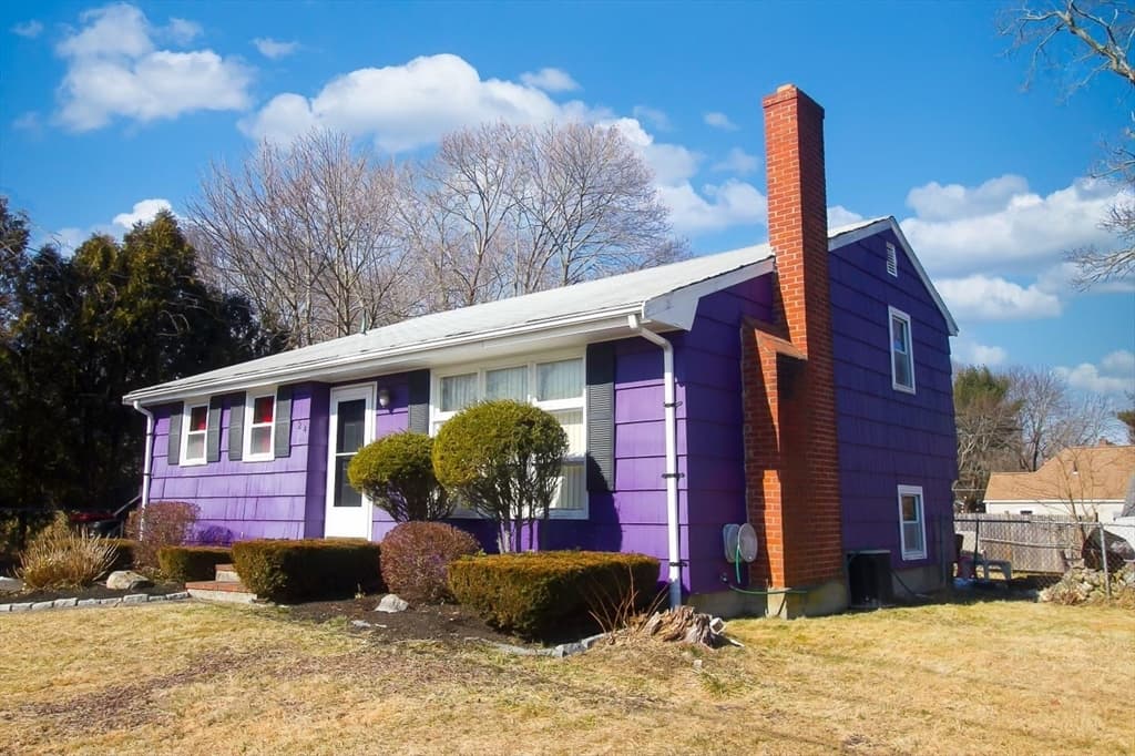 24 Lorrie Ave photo 2
