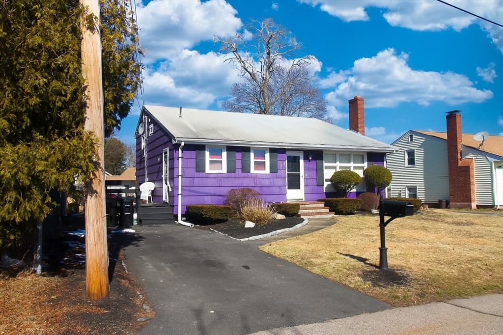 24 Lorrie Ave