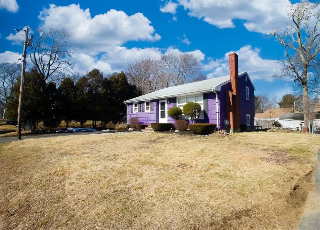 24 Lorrie Ave photo 5
