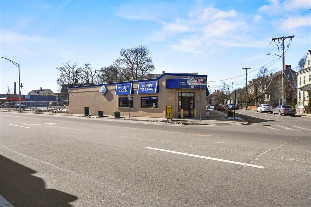 29 Elmwood Ave photo 2