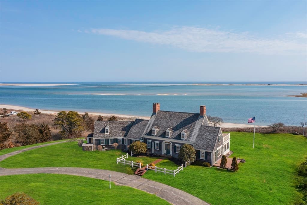 504 Old Harbor Rd