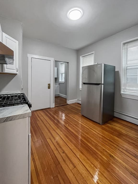 48 Clark #1R photo 5