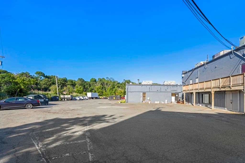32 Hamilton Street #D photo 4