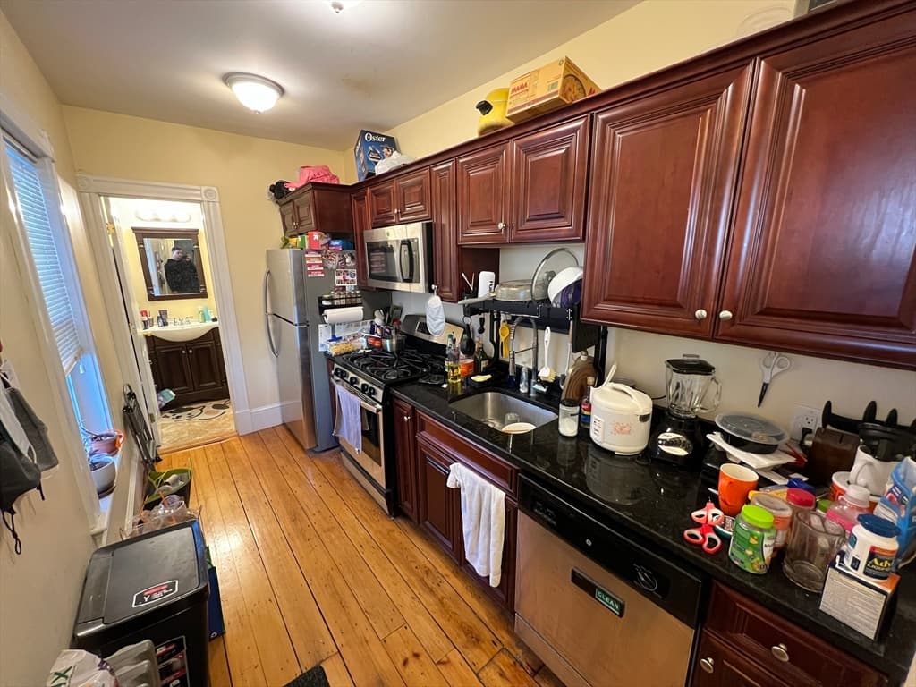 6 White St Place #R photo 5